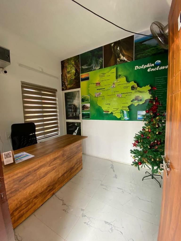 Dolphin Enclave Service Studio Apartments Kalpetta Esterno foto