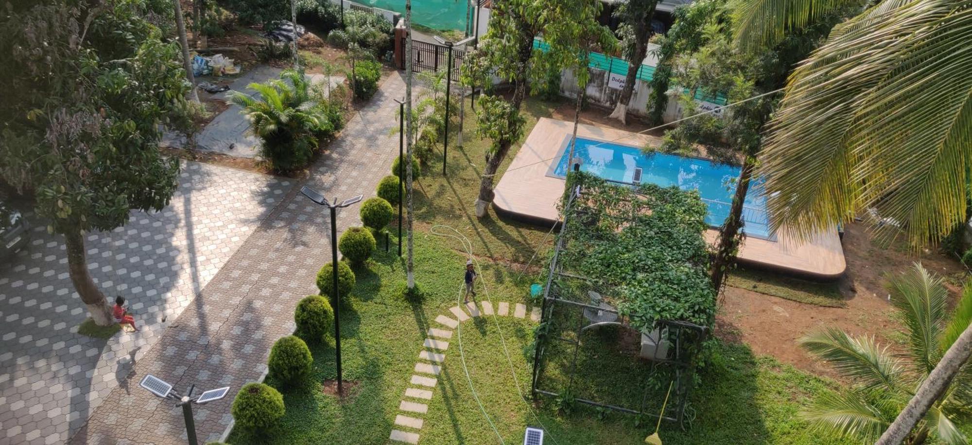 Dolphin Enclave Service Studio Apartments Kalpetta Esterno foto