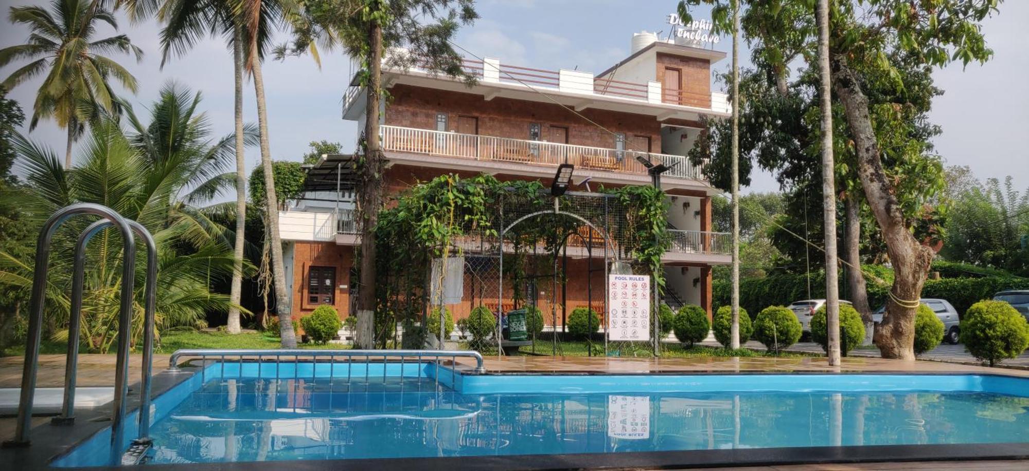 Dolphin Enclave Service Studio Apartments Kalpetta Esterno foto