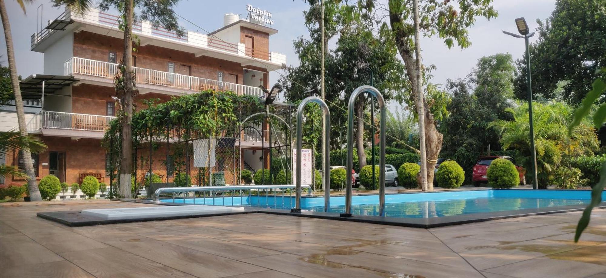 Dolphin Enclave Service Studio Apartments Kalpetta Esterno foto