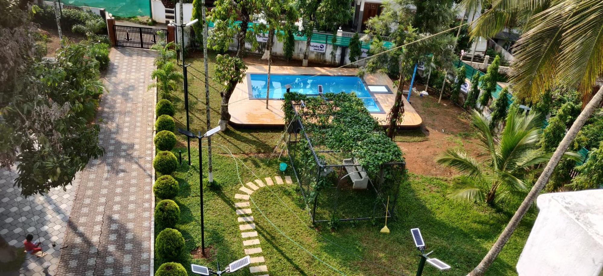 Dolphin Enclave Service Studio Apartments Kalpetta Esterno foto