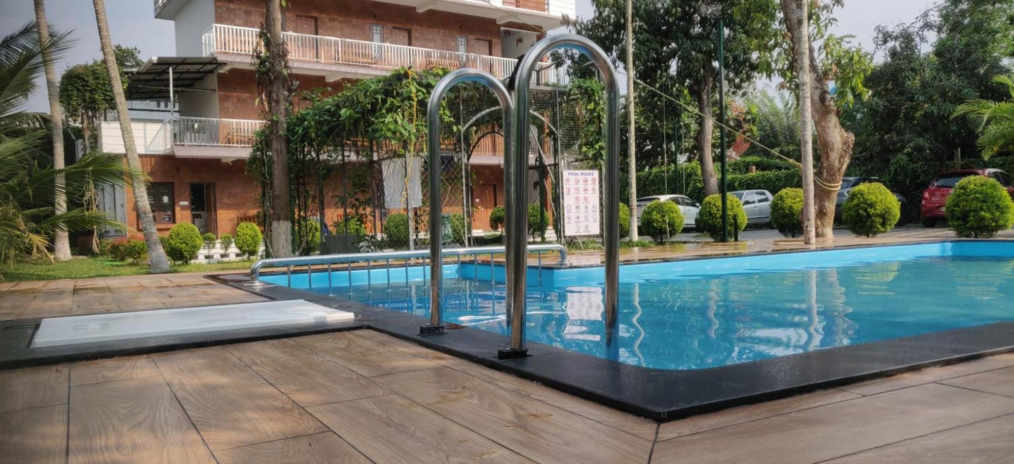 Dolphin Enclave Service Studio Apartments Kalpetta Esterno foto